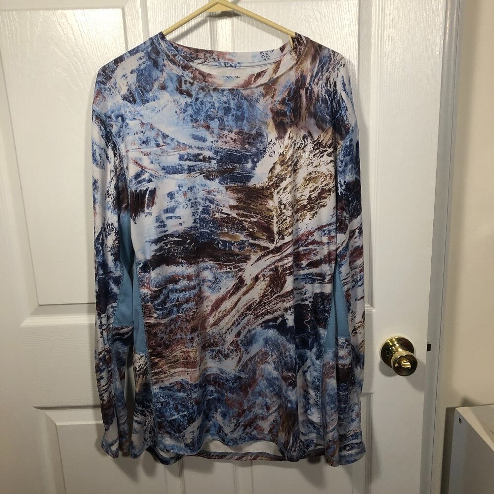 Realtree Fishing men blue brown print long sleeve TS, mesh sides L